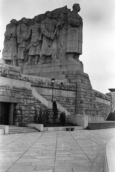 Stalin-monument bygget i 1955 og revet ned igen i 1962 i Tjekkoslovakiet, Prag