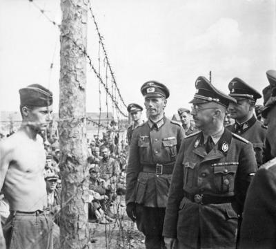 Heinrich Himmler inspicerer en lejr for russiske krigsfanger 1941
